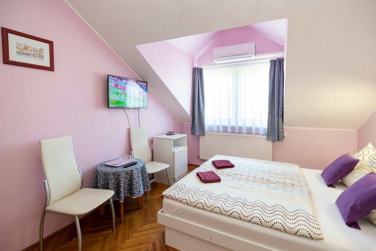Cecey Vendeghaz Bed and Breakfast Έγκερ Εξωτερικό φωτογραφία